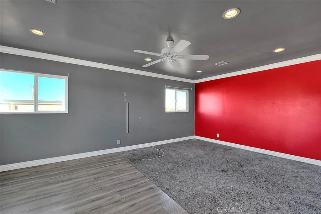 Los Angeles, California 90047, United States, 4 Bedrooms Bedrooms, ,3 BathroomsBathrooms,Residential,Active,182050