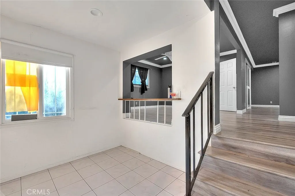 Los Angeles, California 90047, United States, 4 Bedrooms Bedrooms, ,3 BathroomsBathrooms,Residential,Active,182050