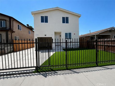 Photo of 234 -234 1/2 E 81st ST, Los Angeles, CA 90003 (MLS # DW26113154)