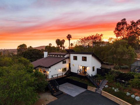 Photo of 20790 Fortuna Del Norte, Escondido, CA 92029 (MLS # NDP2602866)