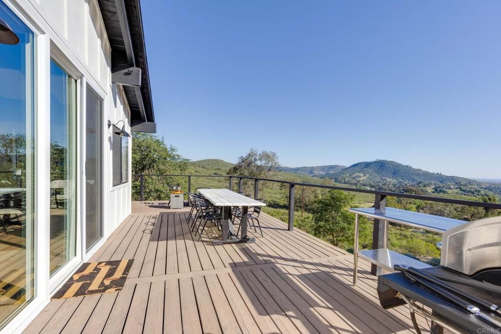 Photo of 20790 Fortuna Del Norte, Escondido, CA 92029 (MLS # NDP2602866)