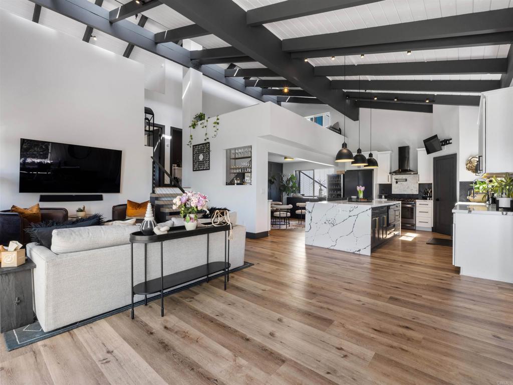 20790 Fortuna Del Norte