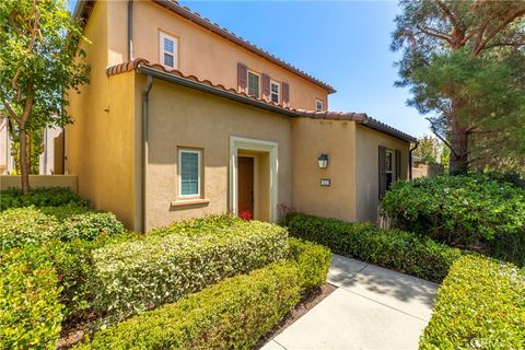 Photo of 52 Scarlet Bloom, Irvine, CA 92618 (MLS # CV26086632)