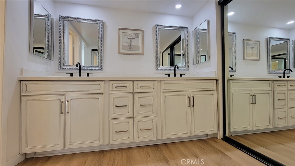 Riviera Gardens (33125) - Residential