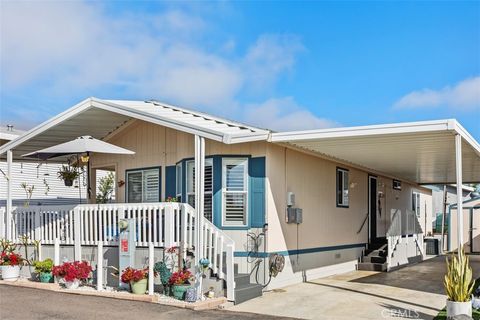 Photo of 245 W Bobier Drive #33, Vista, CA 92083 (MLS # IV26038347)