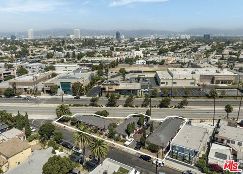 Photo of 4817 St Charles Place, Los Angeles, CA 90019 (MLS # 24388423)