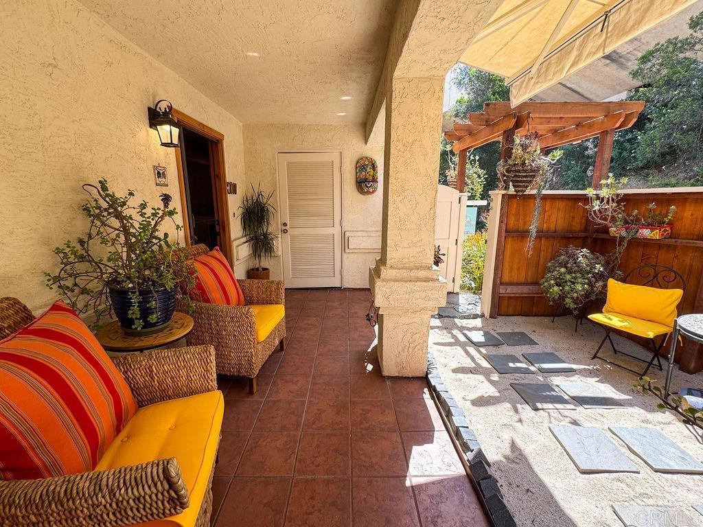 15615 Vista Vicente Drive 11