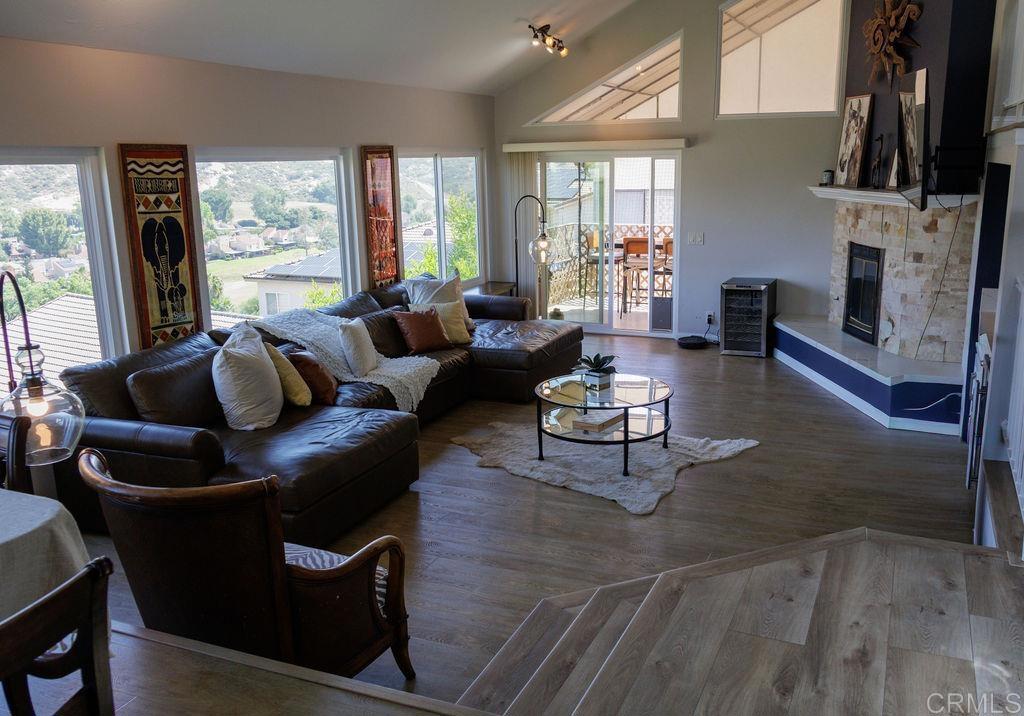 15615 Vista Vicente Drive 11