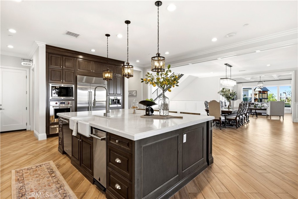 Porter Ranch, California, 91326, United States, 5 Bedrooms Bedrooms, ,7 BathroomsBathrooms,Residential,Active,2039021