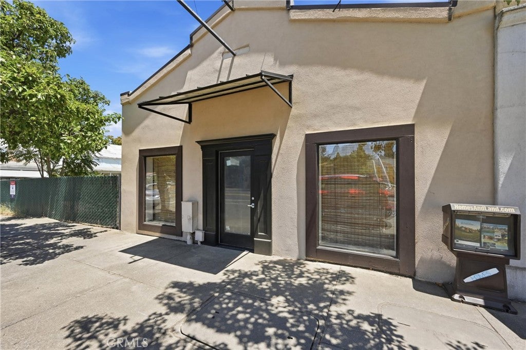 21136 Calistoga Road