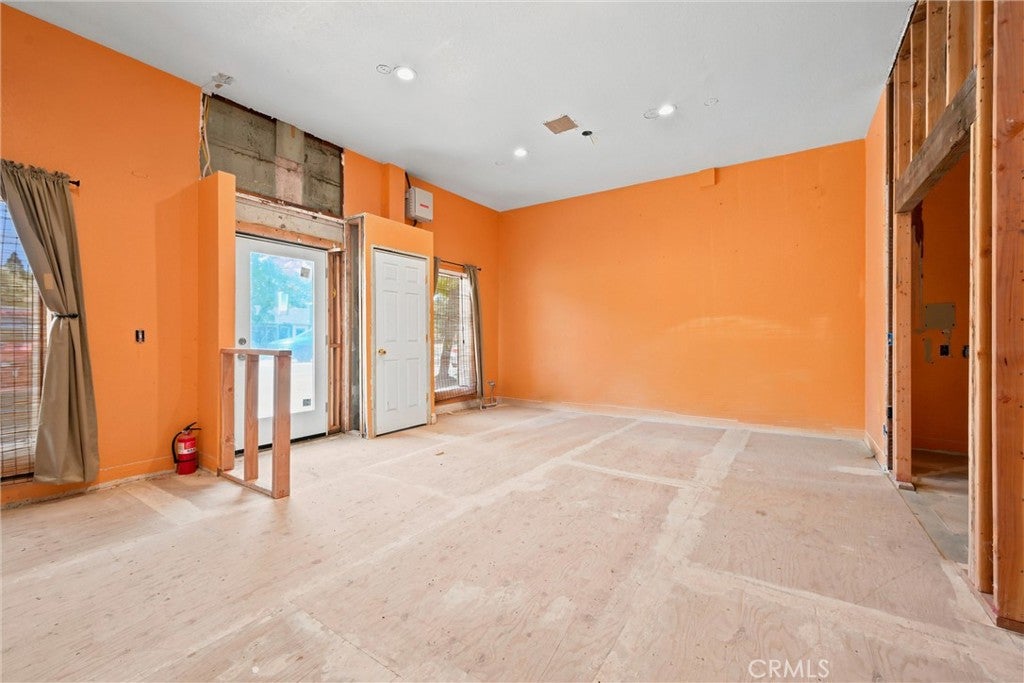 21136 Calistoga Road