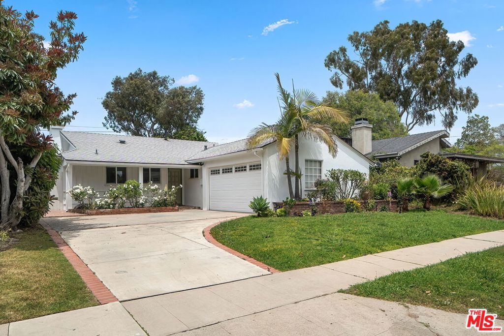 12657 Dewey Street