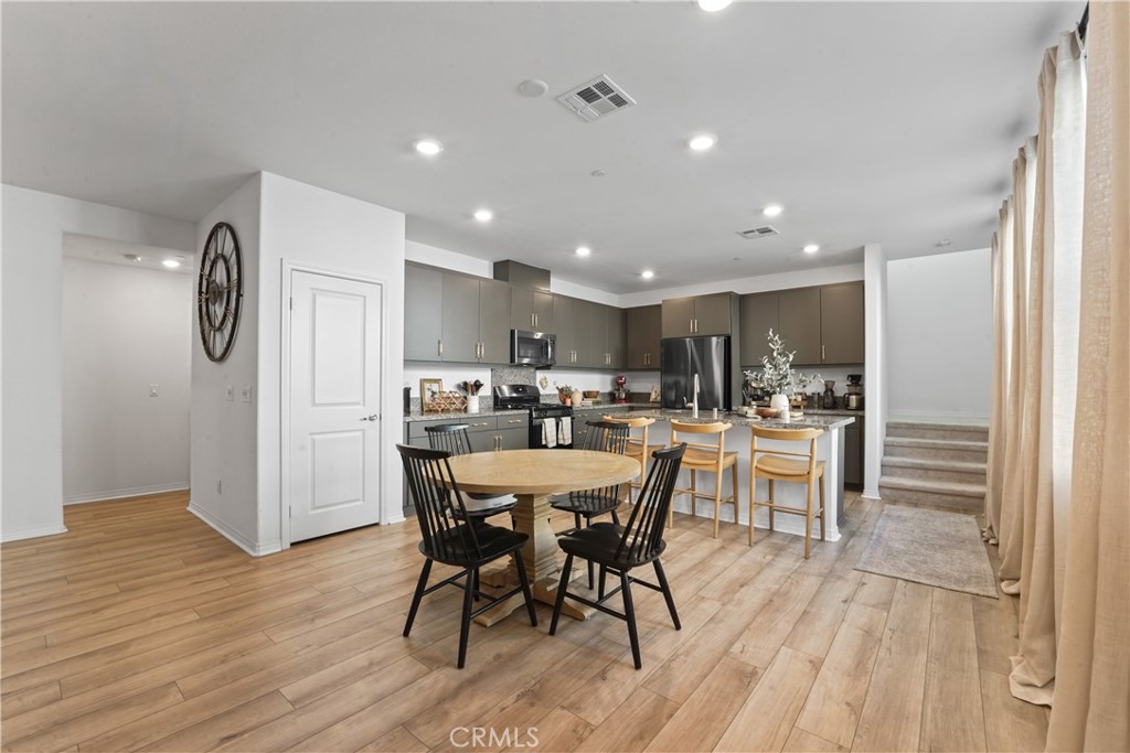 15232 Horizon Street 4