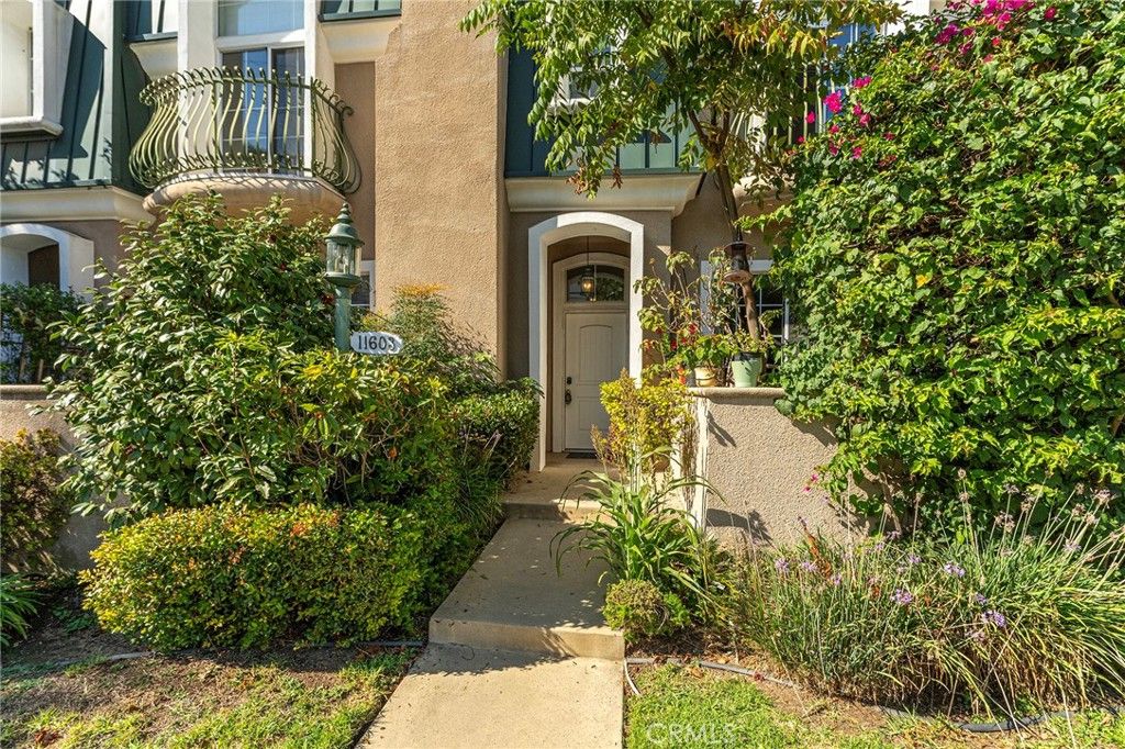 Photo of 11603 Mississippi Ave, Los Angeles, CA 90025 (MLS # CV25245537)
