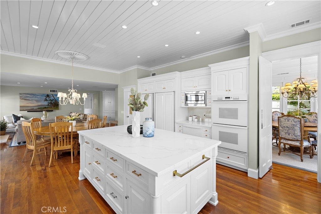 21 Emerald, Irvine CA 92614 - Photo 8