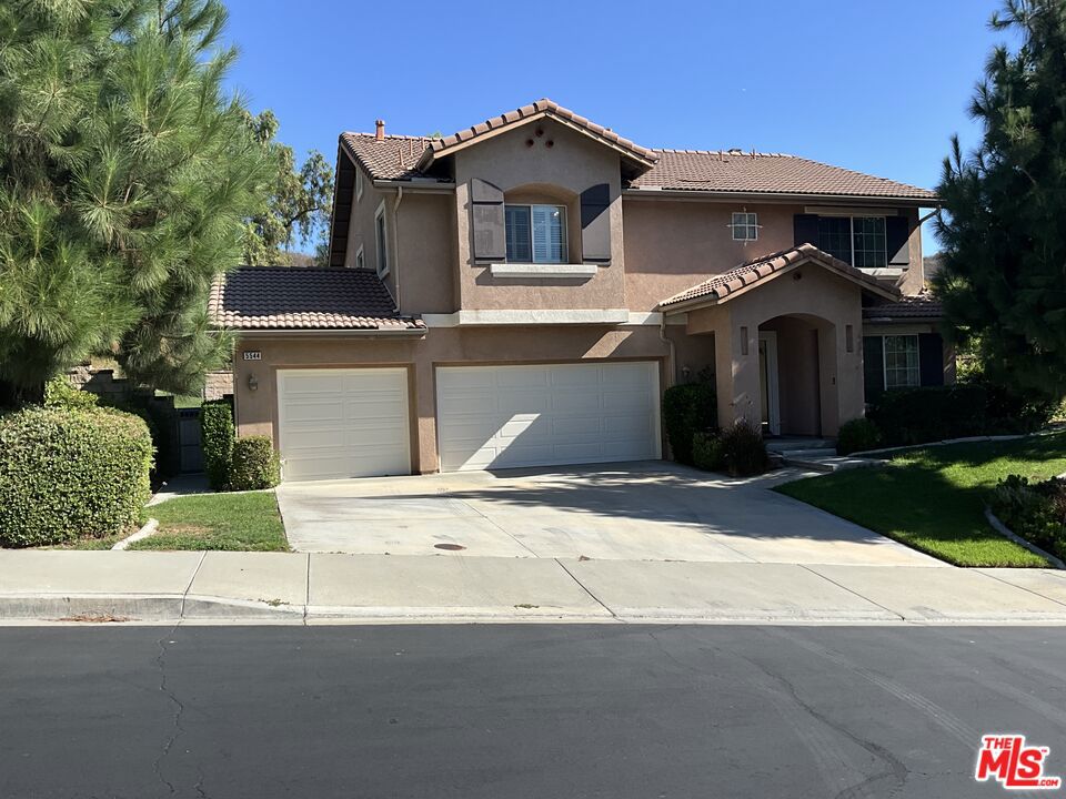 Great Chino Hills home available for rent! This property has an updated kitchen and has been cleaned throughout! Plenty of space in the bedrooms and the living areas are nice and open. Fun putting green in the backyard too. More pics coming soon but don't delay on this one.