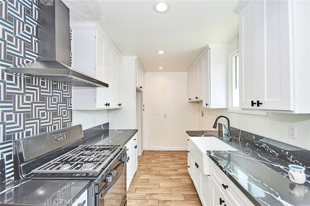 Photo of 16501 E Masline St, Covina, CA 91722 (MLS # AR25239033)