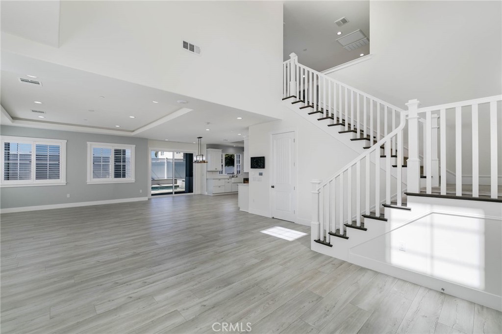 1365 Lightview Street