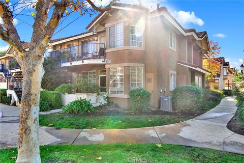 Photo of 15 Via Hermosa, Rancho Santa Margarita, CA 92688 (MLS # SW25275352)