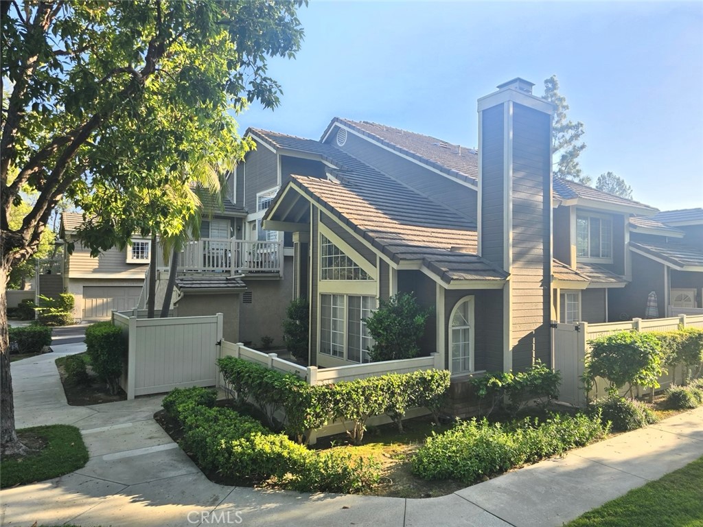 Beautiful 3-Bedroom End-Unit Condo in the Highly Desired Ridgeline Community – Walnut, CA
Welcome to this bright and inviting 3-bedroom, 2-bath end-unit condo located in the beautiful Ridgeline Community within the prestigious Walnut School District. Please note, the property is currently tenant-occupied with a lease in place through February 2026.
The spacious primary suite is privately situated upstairs and features vaulted ceilings, dual closets, and a full bath with dual sinks. The main level offers two additional bedrooms and a full bath, perfect for family, guests, or a home office. The living room boasts vaulted ceilings and a cozy fireplace, while the adjacent dining area flows seamlessly into the kitchen. Additional highlights include a 2-car attached garage with laundry hookups, three private patios ideal for outdoor relaxation or entertaining, and access to scenic community walking trails. Residents also enjoy the well-maintained community pool and spa area. Conveniently located near shopping, dining, and the beautiful Ronald Reagan Park, offering tennis courts, playgrounds, and picnic areas. This home combines comfort, functionality, and a prime location in one of Walnut’s most sought-after neighborhoods.