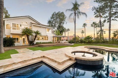 Photo of 22137 Cairnloch Street, Calabasas, CA 91302 (MLS # 26703751)