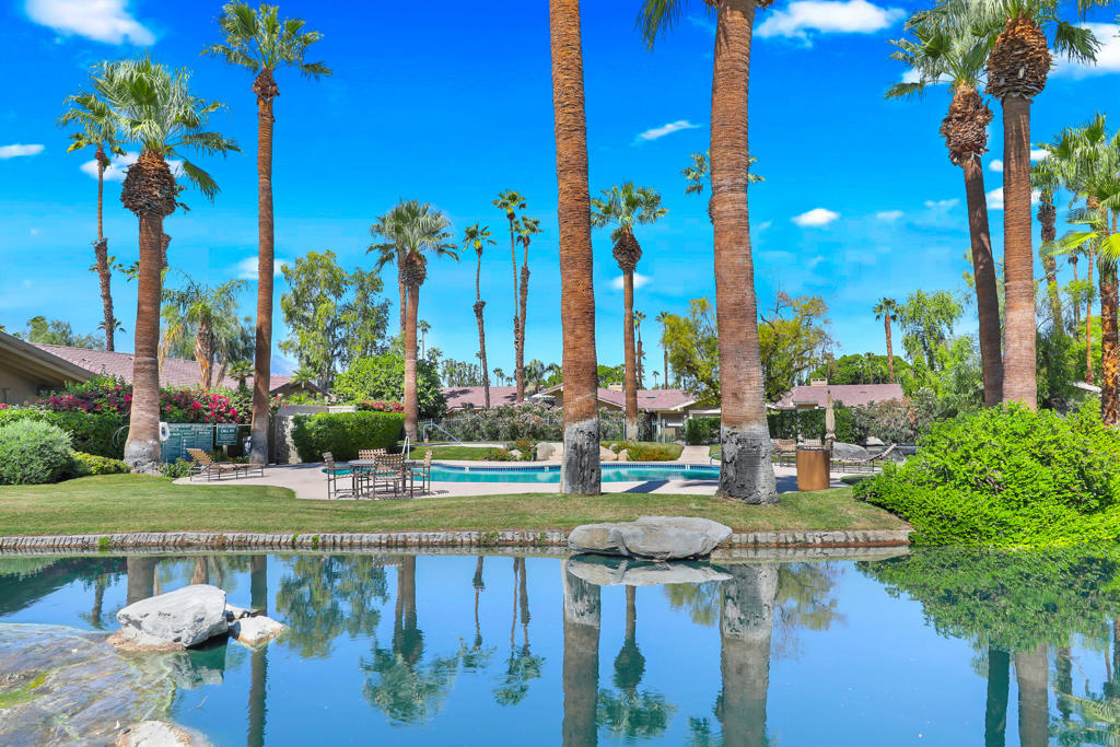 The Lakes Country Cl - Residential