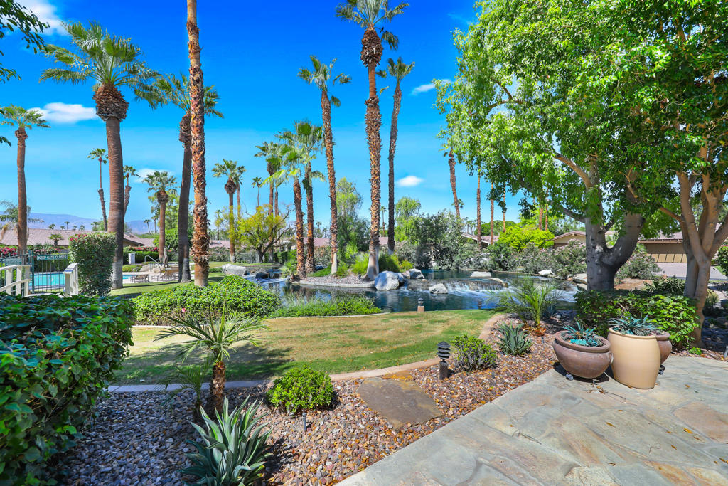 The Lakes Country Cl - Residential