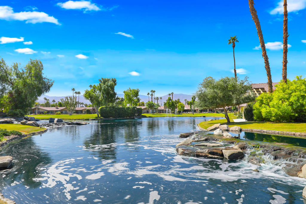The Lakes Country Cl - Residential