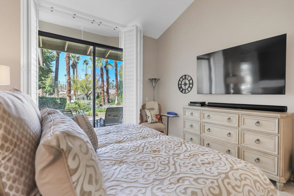 The Lakes Country Cl - Residential