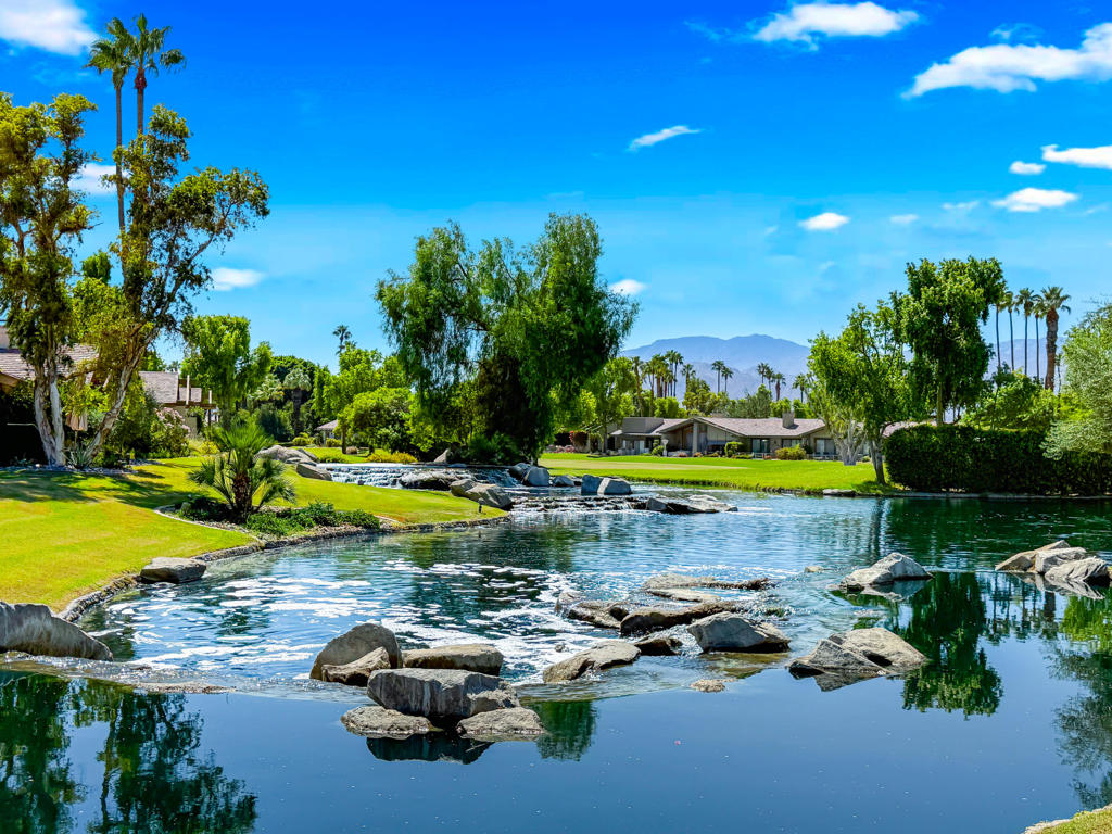 The Lakes Country Cl - Residential