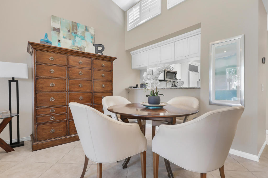 The Lakes Country Cl - Residential