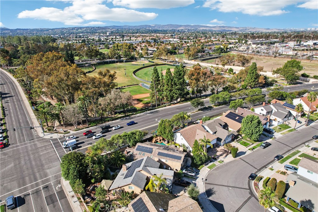 Lake Forest Keys (LK) - Residential