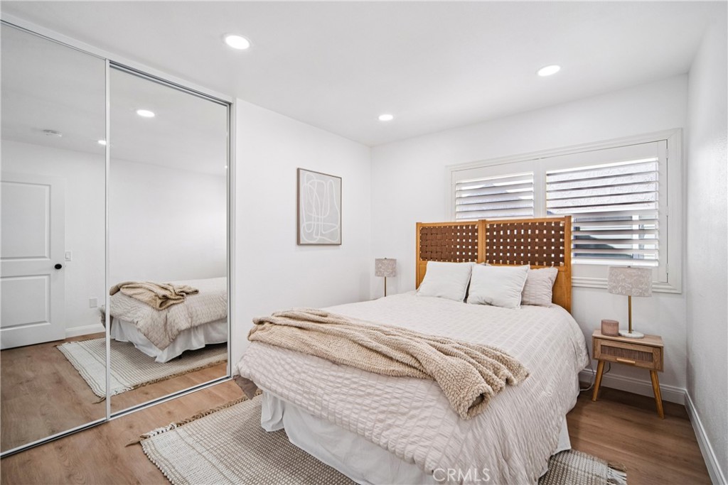 Lake Forest Keys (LK) - Residential