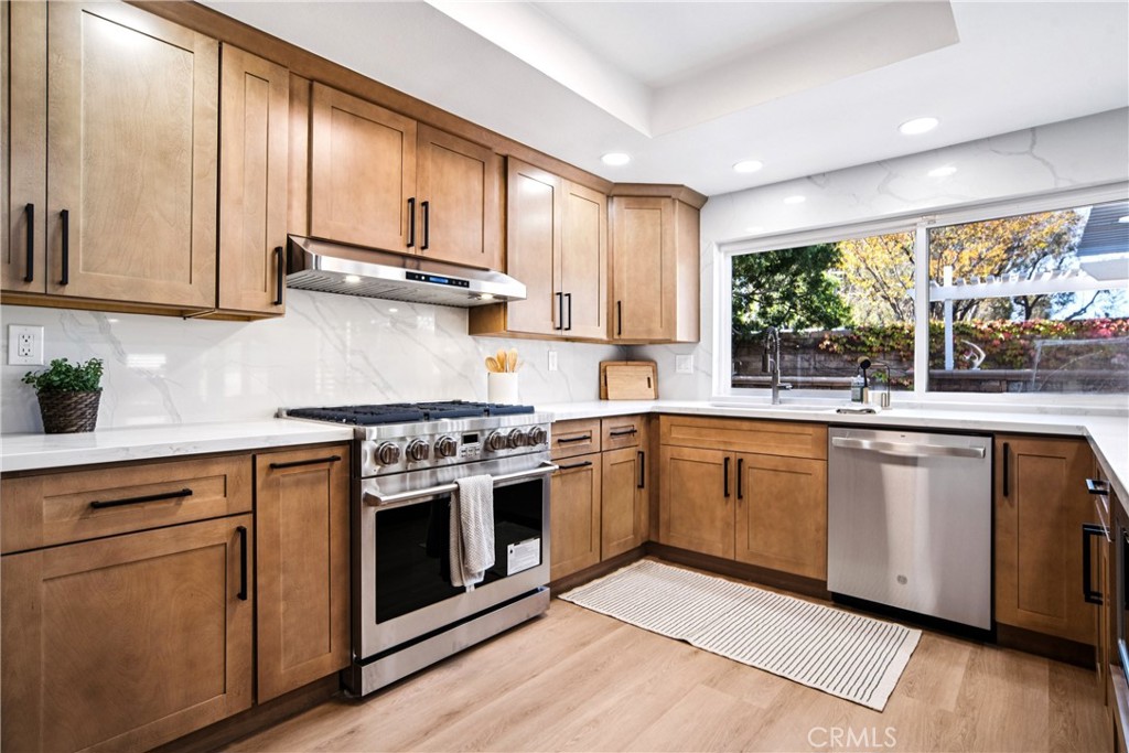 Lake Forest Keys (LK) - Residential