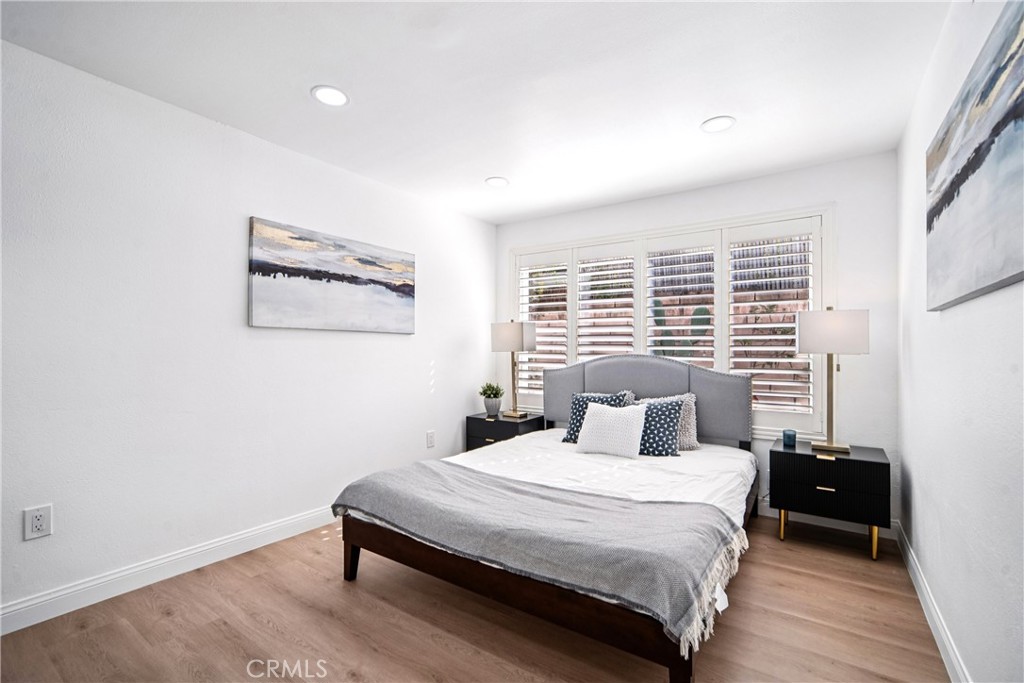 Lake Forest Keys (LK) - Residential