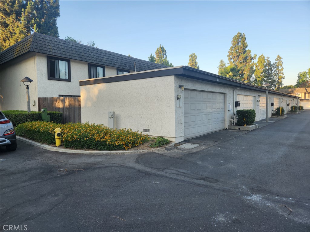 607 Briarwood