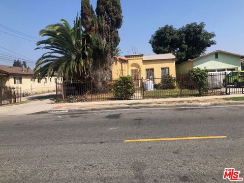 Photo of 2443 E 124th Street, Compton, CA 90222 (MLS # 25488297)