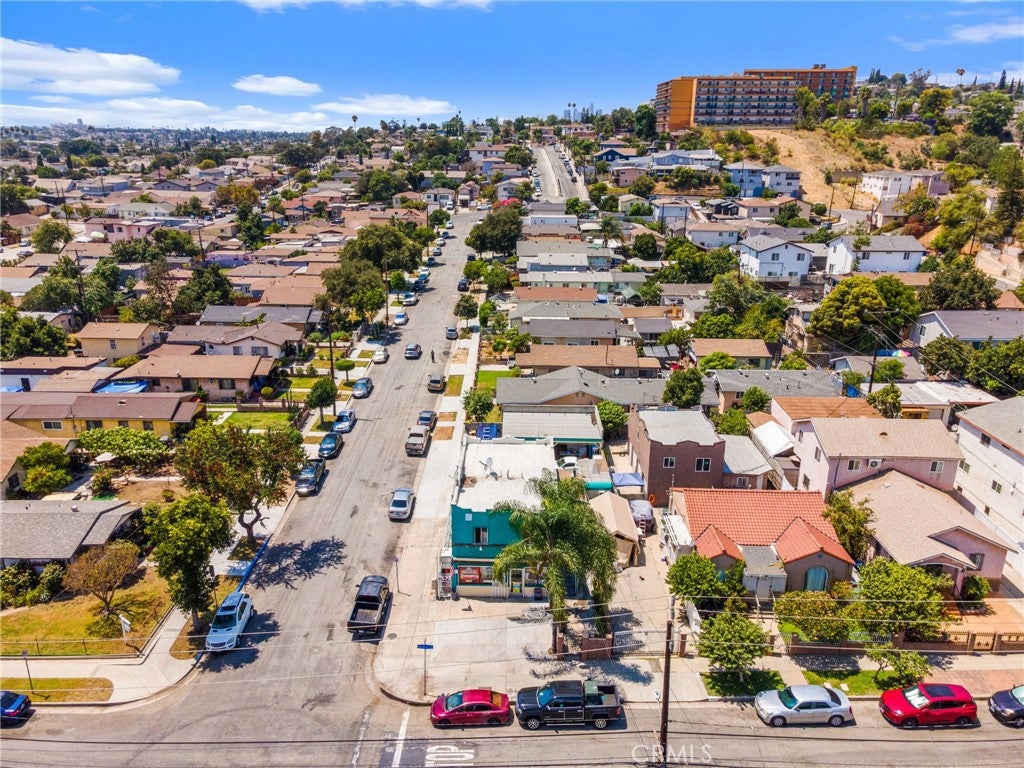 801 N Marianna