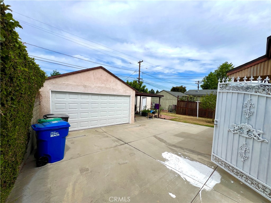 4521 Whaley