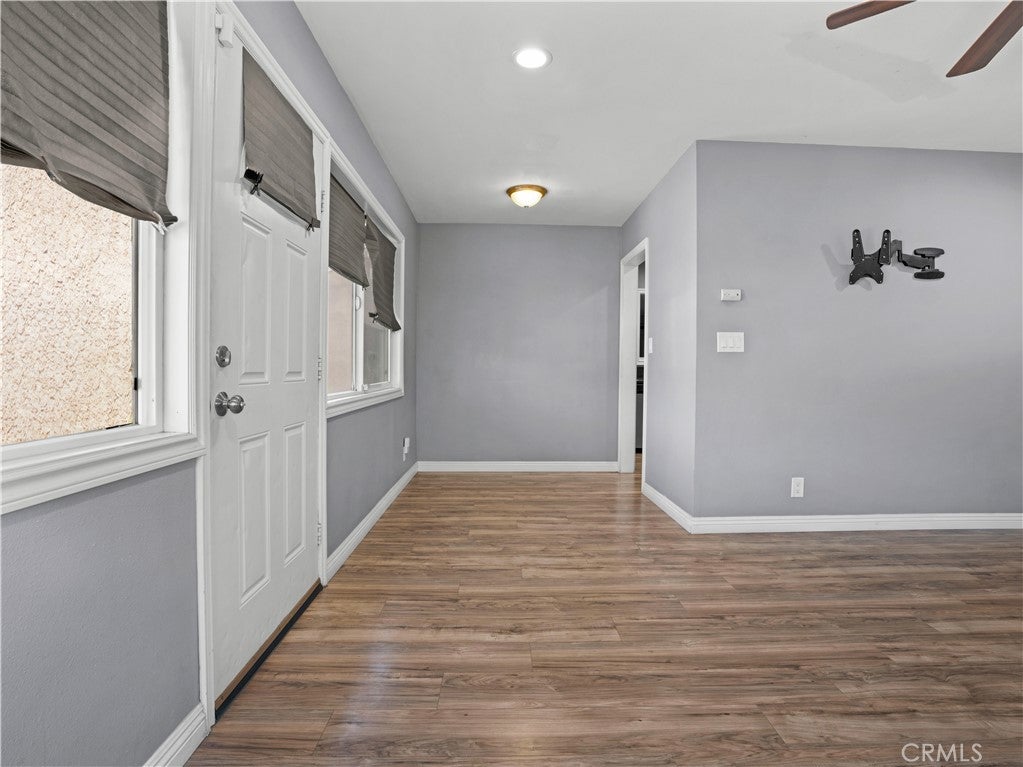 839 W 30th