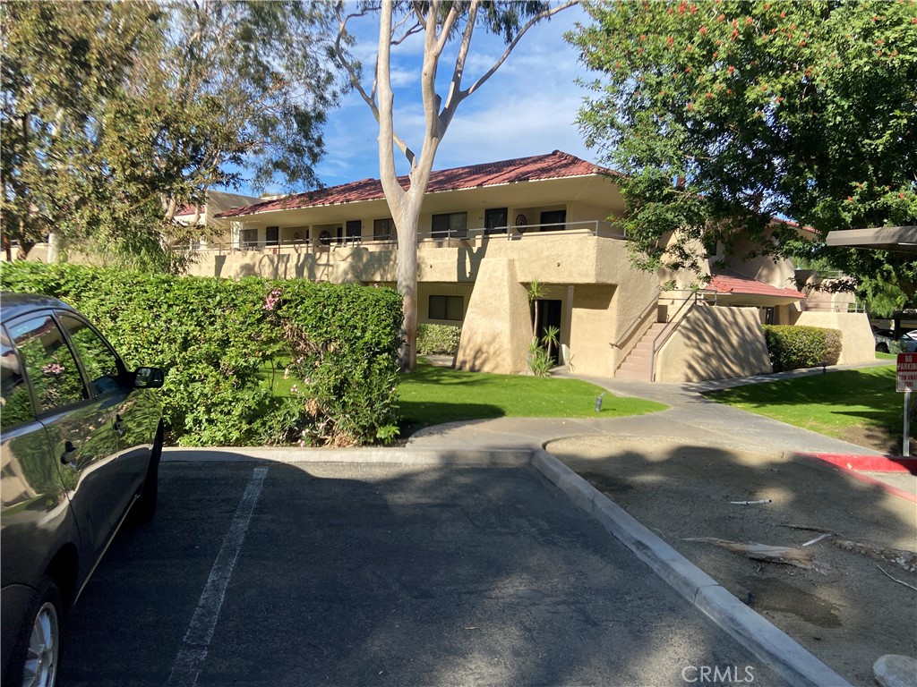 Palm Springs Villas II (33114) - Residential