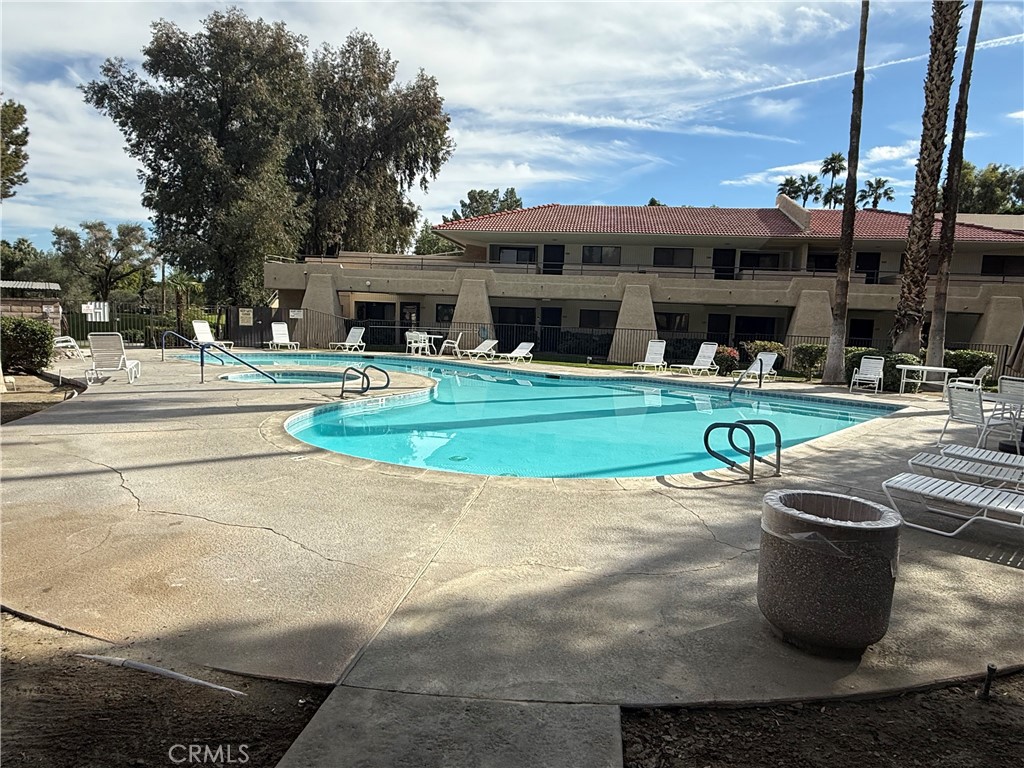 Palm Springs Villas II (33114) - Residential