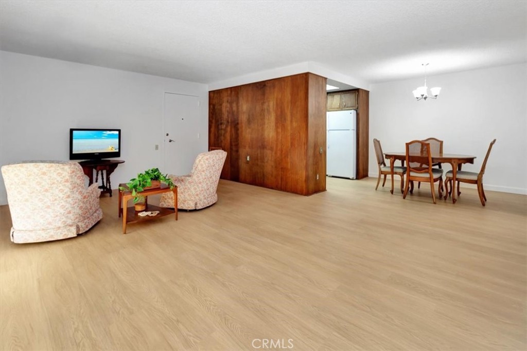 271 Avenida Sevilla O