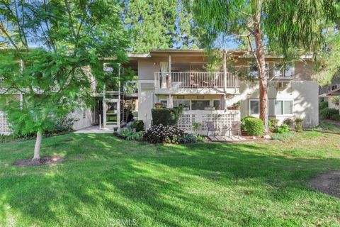 Photo of 271 Avenida Sevilla #O, Laguna Woods, CA 92637 (MLS # OC25247442)
