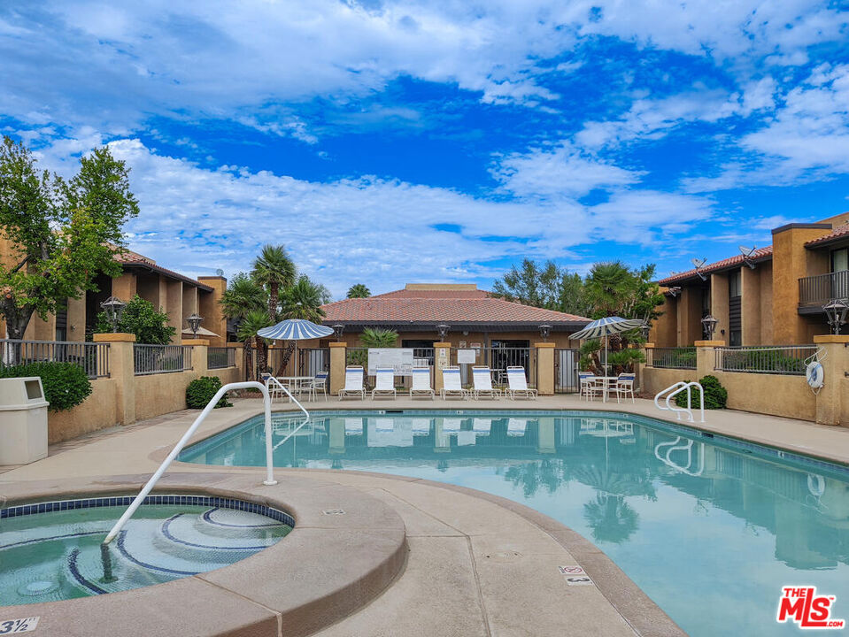 31200 Landau Boulevard 2202