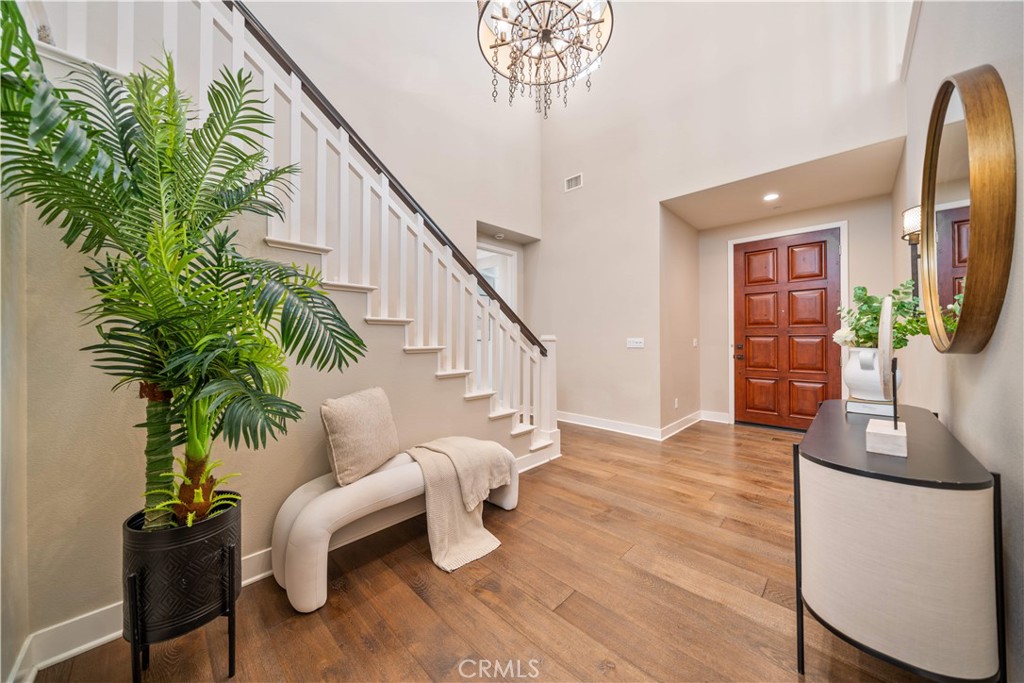 74 Gainsboro