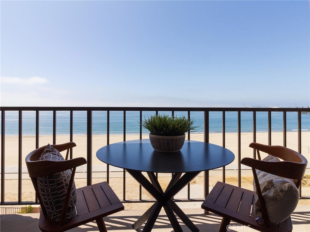 Queens Surf (QS) - Residential