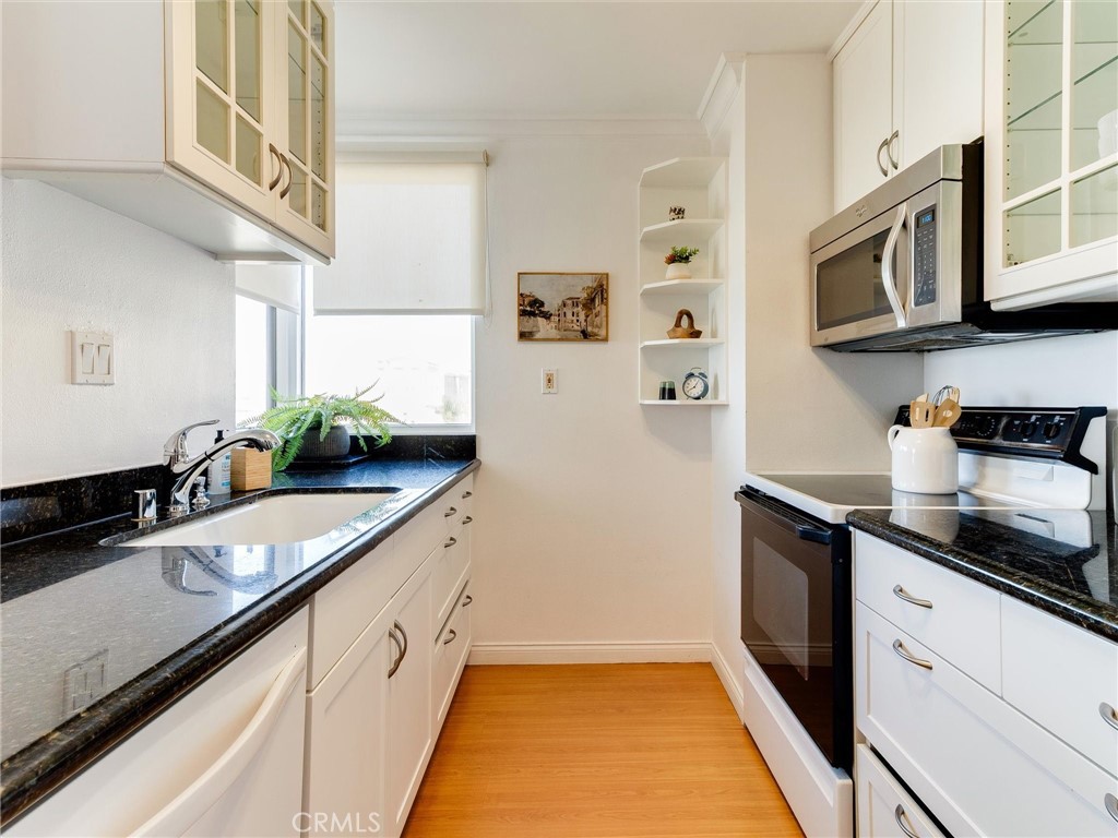 Queens Surf (QS) - Residential