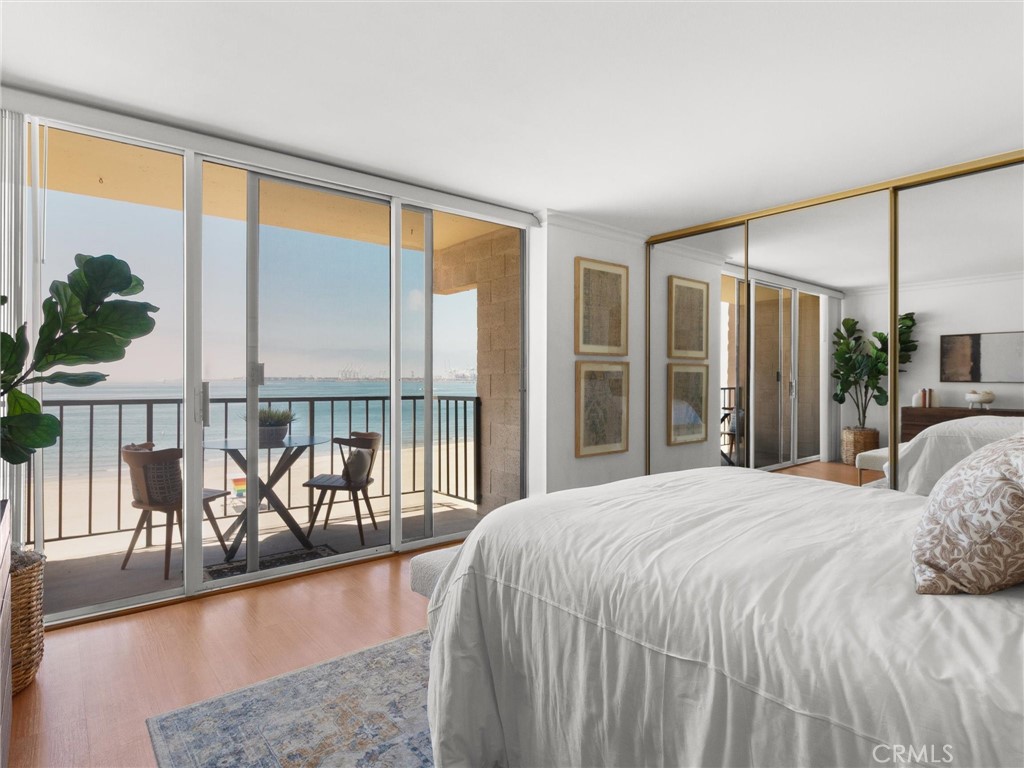 Queens Surf (QS) - Residential