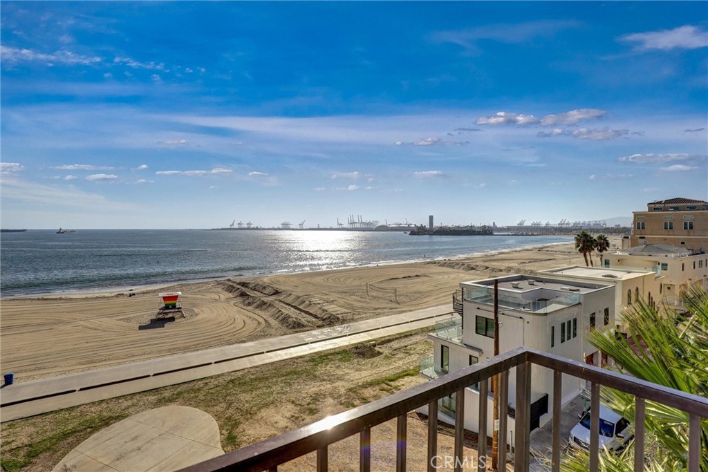 Queens Surf (QS) - Residential